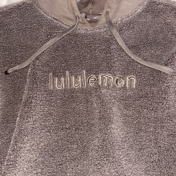 lululemon athletica Charcoal Women's Hoodie Sweater - Picture 2 of 4